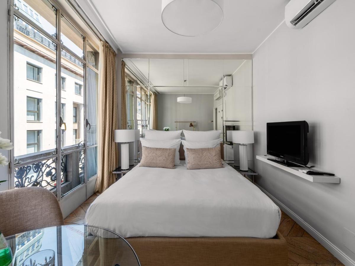 Milan Adore Exterior photo